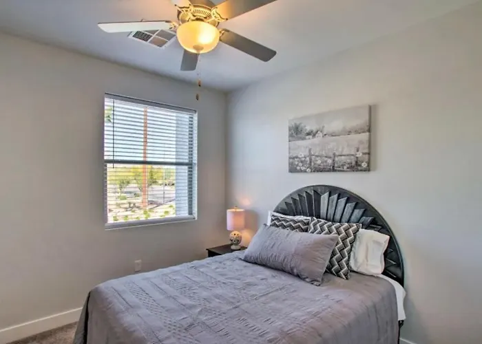 Modern Retreat Mesa